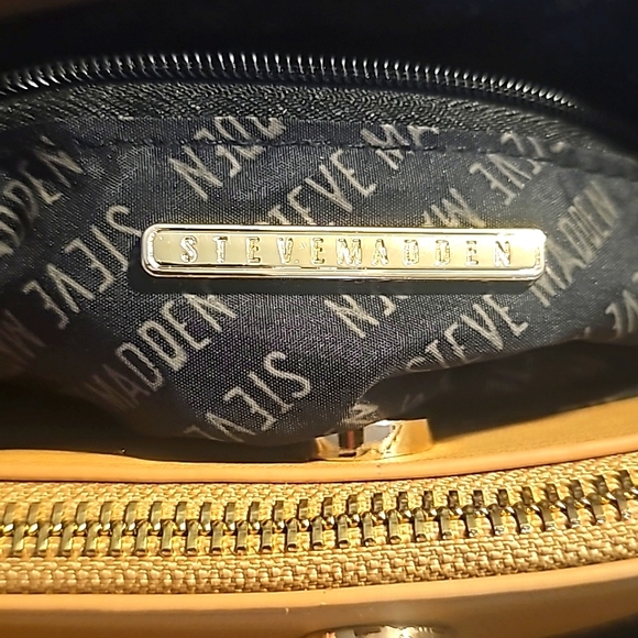 Steve Madden SM Logo Plaque Satchel, Taupe, Handles, Zip Closure - Picture 8 of 11